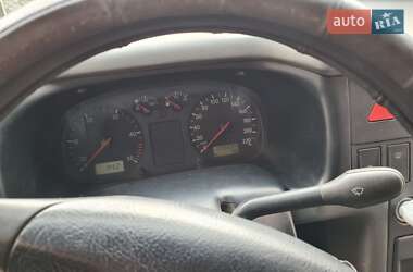 Грузовой фургон Volkswagen Transporter 2001 в 