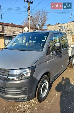 Грузопассажирский фургон Volkswagen Transporter 2016 в Днепре