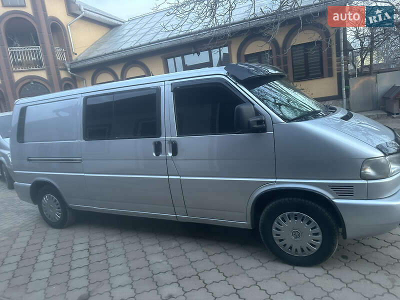 Минивэн Volkswagen Transporter 2003 в Черновцах