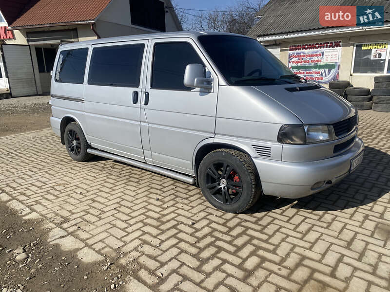 Минивэн Volkswagen Transporter 2001 в Косове