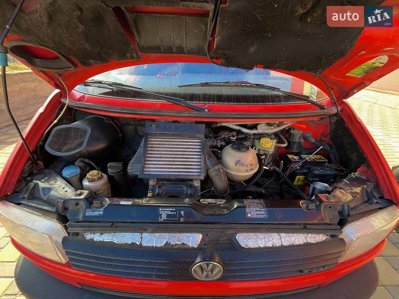 Минивэн Volkswagen Transporter 1999 в Гайсине