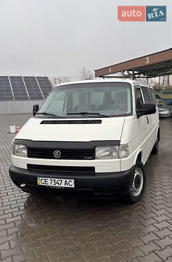 Минивэн Volkswagen Transporter 2002 в Новоселице