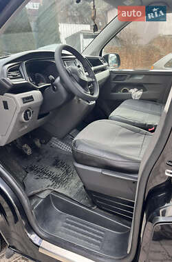 Минивэн Volkswagen Transporter 2020 в 