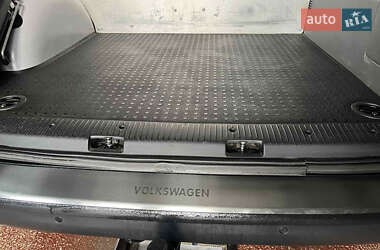 Минивэн Volkswagen Transporter 2020 в 