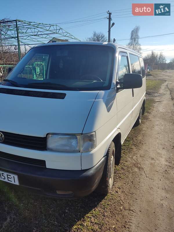 Минивэн Volkswagen Transporter 2002 в Захарьевке