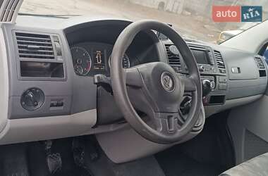 Минивэн Volkswagen Transporter 2011 в 
