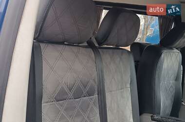 Минивэн Volkswagen Transporter 2011 в 