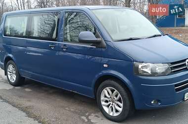 Минивэн Volkswagen Transporter 2011 в 