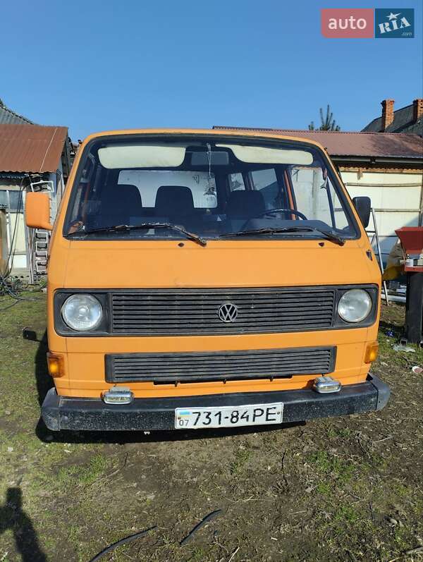 Мінівен Volkswagen Transporter 1986 в Виноградові