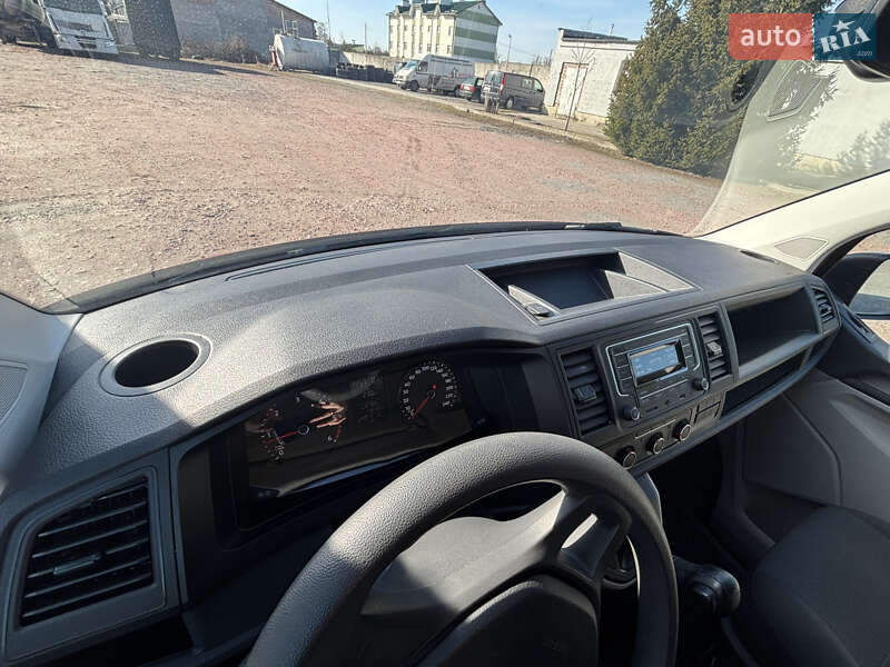 Грузовой фургон Volkswagen Transporter 2019 в Львове