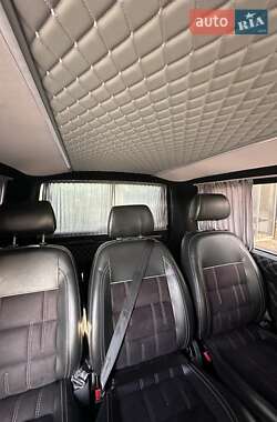 Минивэн Volkswagen Transporter 2017 в 
