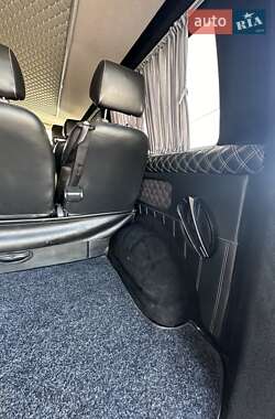 Минивэн Volkswagen Transporter 2017 в 