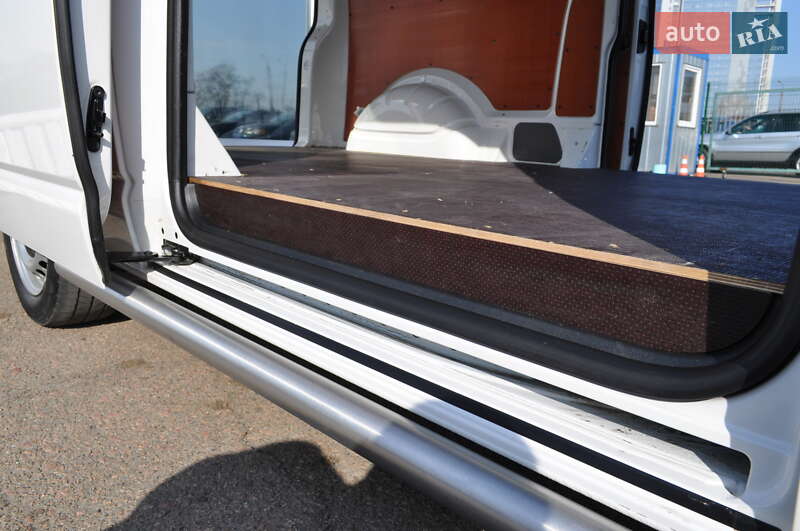 Вантажний фургон Volkswagen Transporter 2020 в Києві