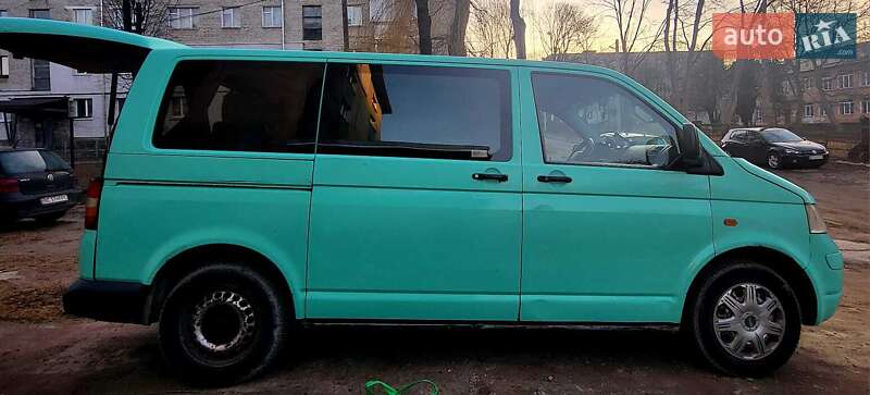 Минивэн Volkswagen Transporter 2004 в Николаеве