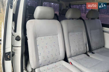 Минивэн Volkswagen Transporter 2009 в 
