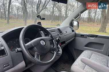 Минивэн Volkswagen Transporter 2009 в 