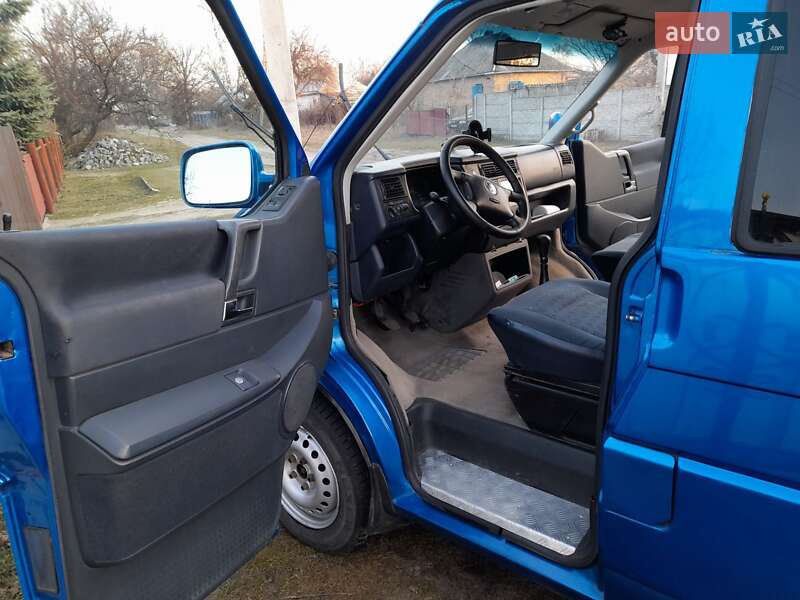 Минивэн Volkswagen Transporter 2003 в Черкассах