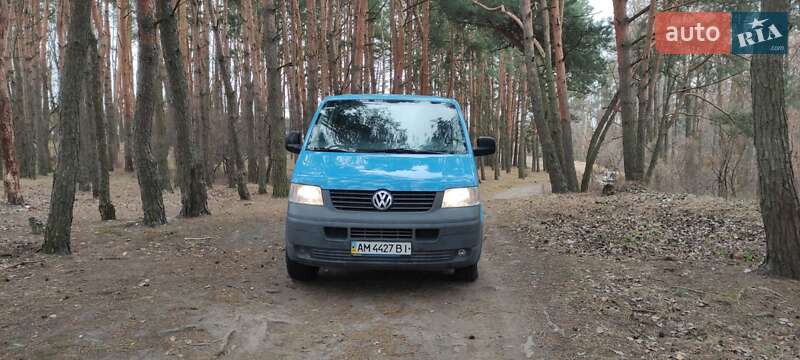 Мінівен Volkswagen Transporter 2004 в Коростені