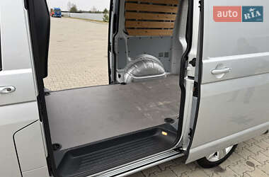 Грузовой фургон Volkswagen Transporter 2019 в 