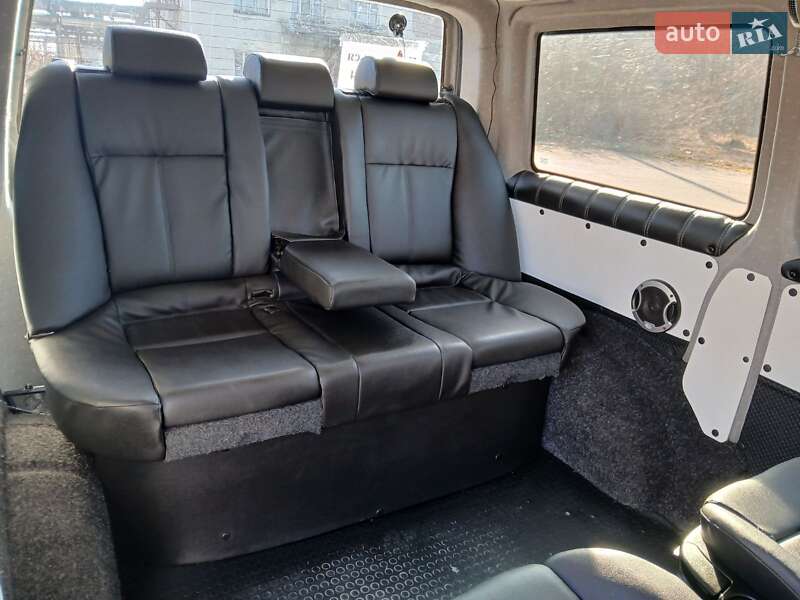 Минивэн Volkswagen Transporter 2005 в Ивано-Франковске