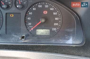 Минивэн Volkswagen Transporter 2004 в 