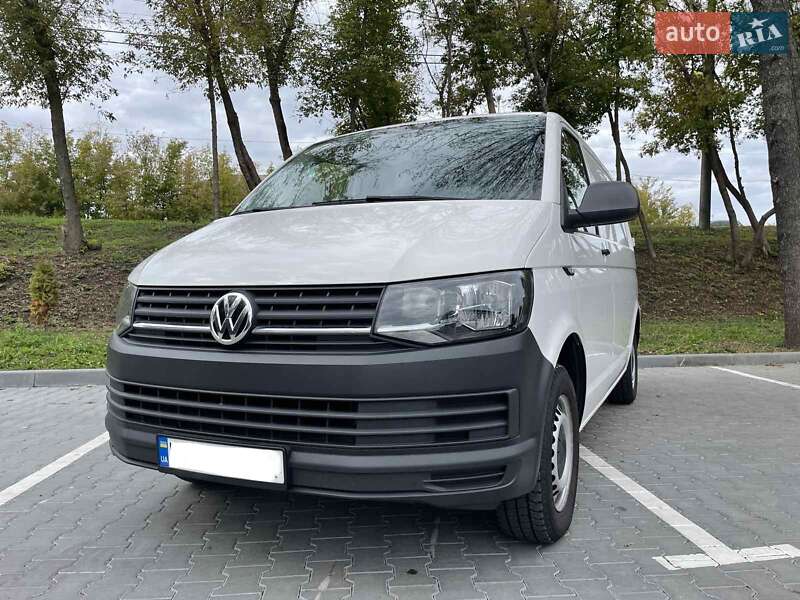 Грузовой фургон Volkswagen Transporter 2017 в Киеве