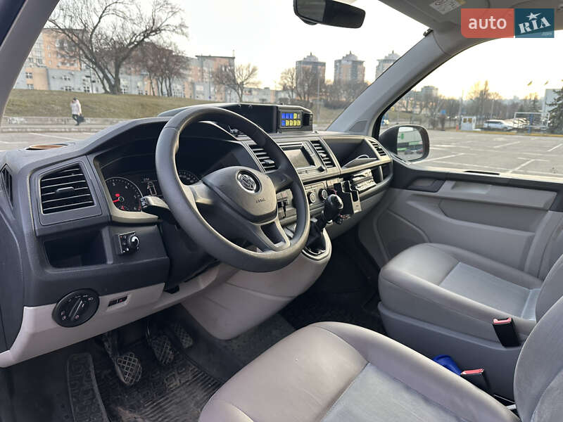 Автомобиль скорой помощи Volkswagen Transporter 2018 в Киеве