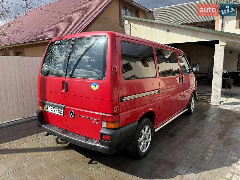 Мінівен Volkswagen Transporter 2003 в Делятині