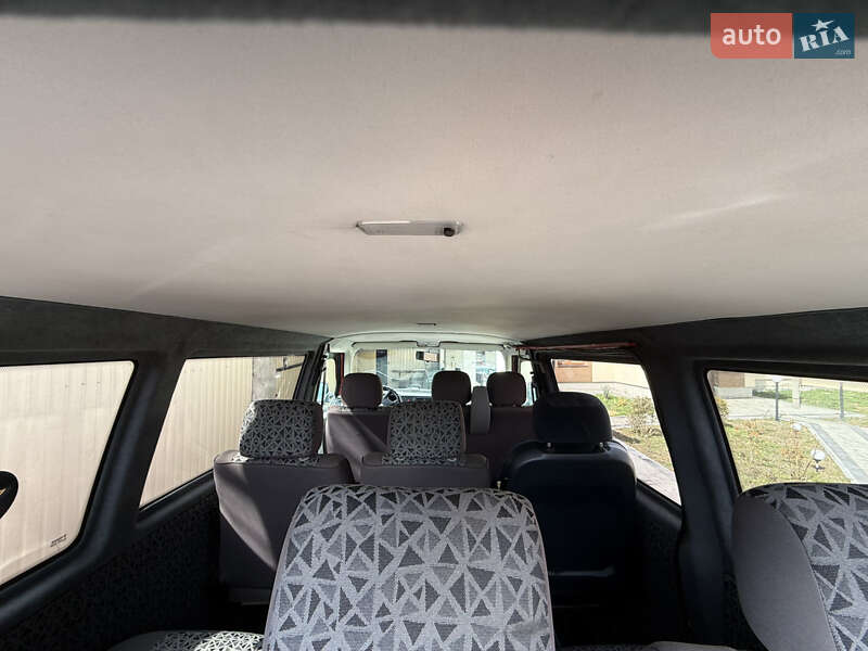 Мінівен Volkswagen Transporter 2003 в Делятині