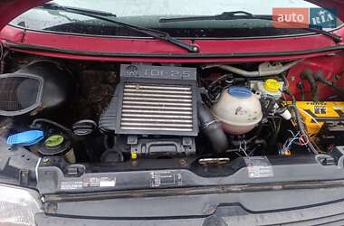 Грузовой фургон Volkswagen Transporter 2001 в 