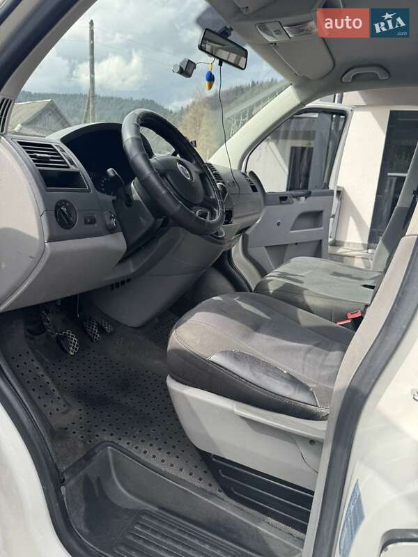 Минивэн Volkswagen Transporter 2008 в Яремче