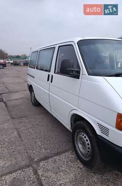 Мінівен Volkswagen Transporter 2000 в 
