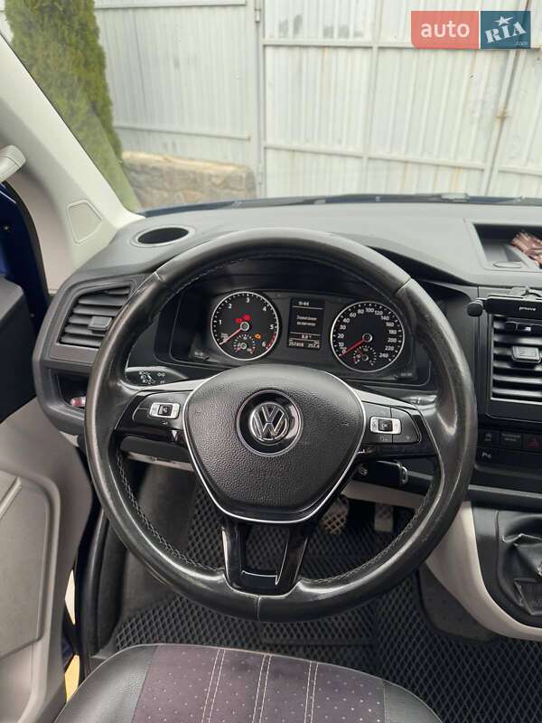 Минивэн Volkswagen Transporter 2015 в Полтаве