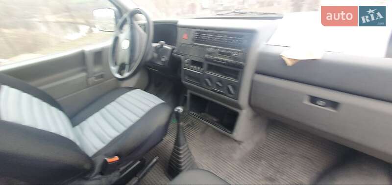 Минивэн Volkswagen Transporter 2001 в Липовце