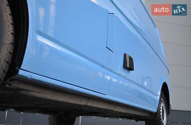 Грузовой фургон Volkswagen Transporter 2021 в 