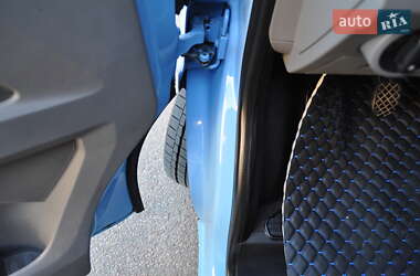Грузовой фургон Volkswagen Transporter 2021 в 