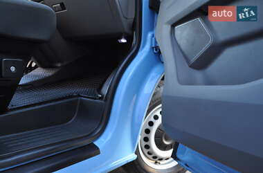 Грузовой фургон Volkswagen Transporter 2021 в 