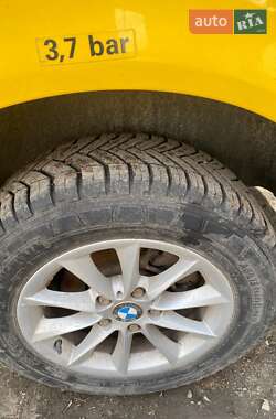 Грузовой фургон Volkswagen Transporter 2011 в 
