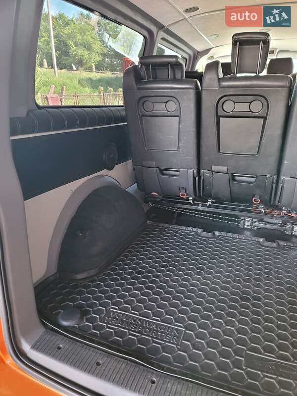 Минивэн Volkswagen Transporter 2017 в Ивано-Франковске