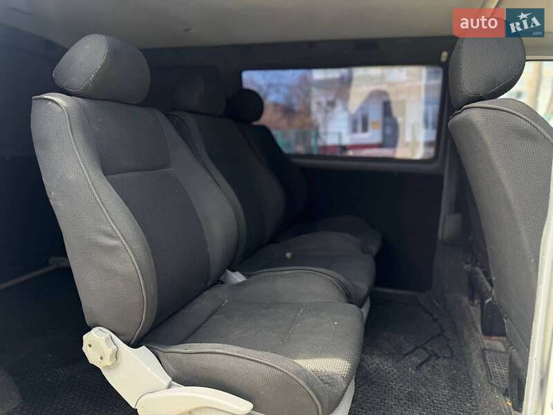 Мінівен Volkswagen Transporter 2000 в Києві