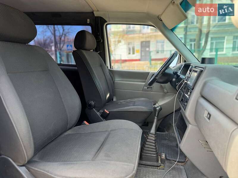 Мінівен Volkswagen Transporter 2000 в Києві