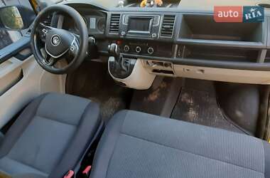 Грузовой фургон Volkswagen Transporter 2016 в Ровно