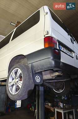 Минивэн Volkswagen Transporter 2001 в 