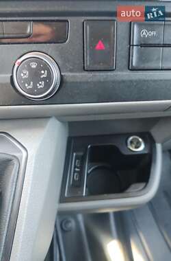 Минивэн Volkswagen Transporter 2019 в 