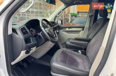 Минивэн Volkswagen Transporter 2015 в 