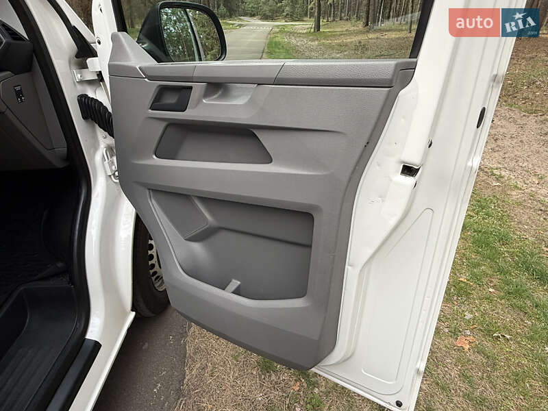Вантажопасажирський фургон Volkswagen Transporter 2021 в Києві