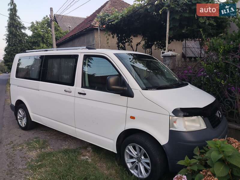 Минивэн Volkswagen Transporter 2007 в Ужгороде