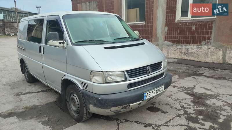 Мінівен Volkswagen Transporter 2003 в Кам'янському