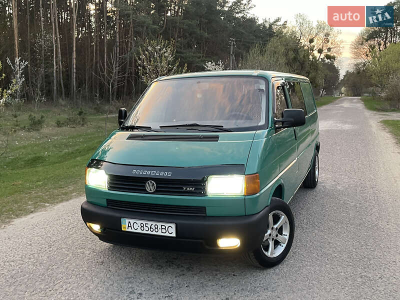 Минивэн Volkswagen Transporter 1998 в 