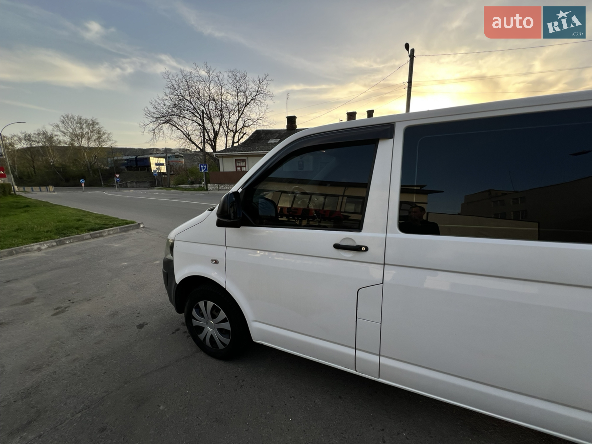 2010 Volkswagen Transporter - мініатюра 2